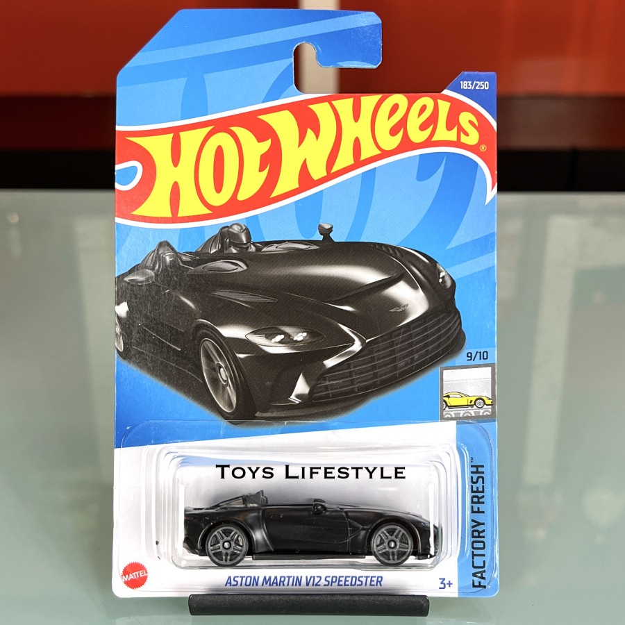 Mobil Hotwheels Hot Wheels Diecast - Aston Martin V12 Speedster