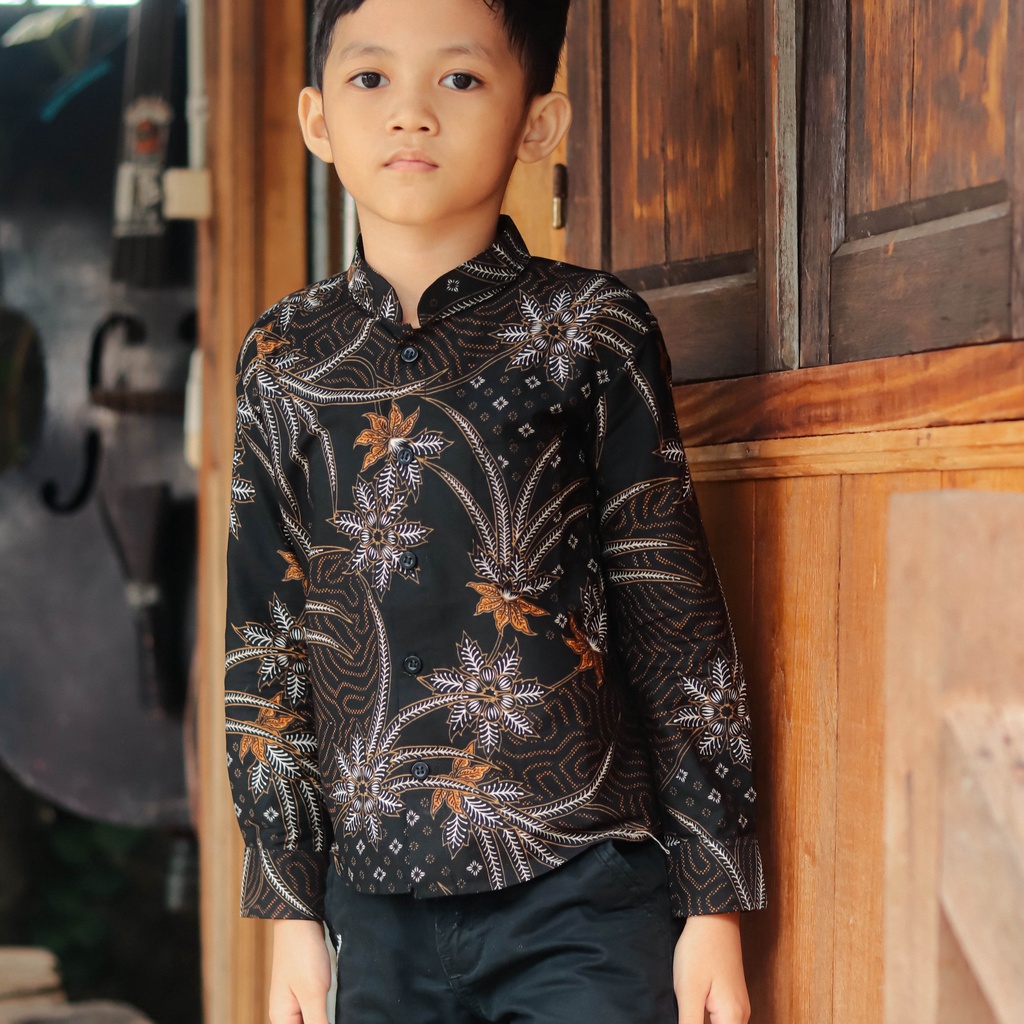 Batik Couple Ayah &amp; Anak Slimfit Motif Casual Warna Navy &amp; Hitam LBL 1897 &amp; LBL 1898