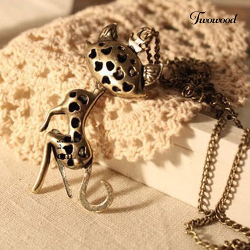 Kalung Rantai Dengan Liontin Bentuk Kucing Aksen Berlian Imitasi Gaya Vintage Untuk Wanita