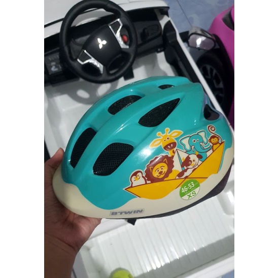 Helm sepeda scooter sepatu roda anak BTWIN