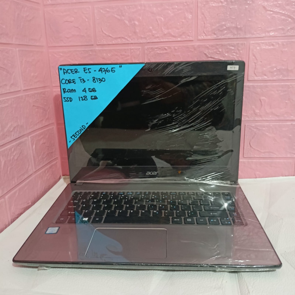 ACER E5-476G CORE I3-8130 RAM 4GB SSD 128GB 14 INCH