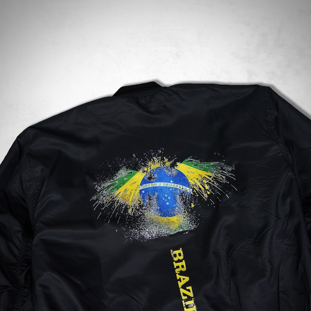 JAKET BOMBER PRIA PIALA DUNIA LIMITED EDITION