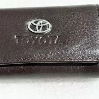 dompet stnk gantungan kunci mobil gantungan kunci motor TOYOTA KULIT