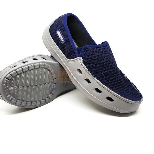 SFU JKT SEPATU CASUAL PRIA SLIP ON COURTNEY MIRACLE by ARDILES - Hitam, 39