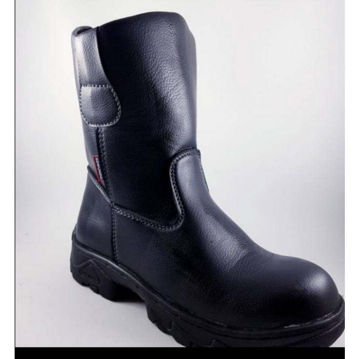 sepatu safety boot tinggi untuk kerja proyek