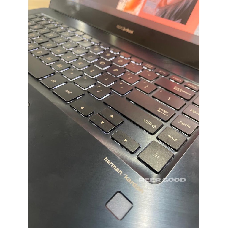 Laptop Gaming Asus Zenbook Pro 15 Core i7-8750H DUAL VGA RAM 16GB SSD 1TB TOUCHSCREEN BERGARANSI DAN BERKUALITAS !!!