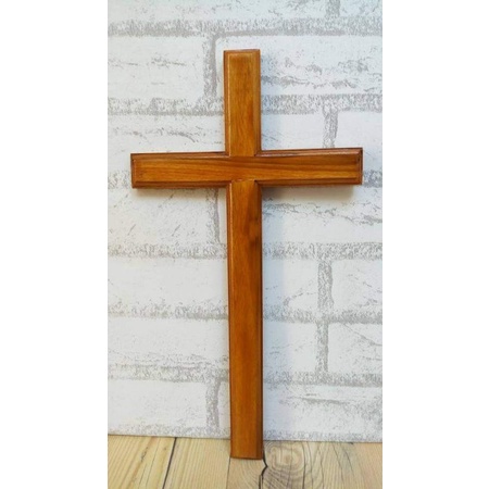 Salib gantung kayu jati