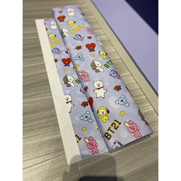 

Wrapping Paper BT21 - Kertas Kado BT21 - Bungkus Kado Motif BT21