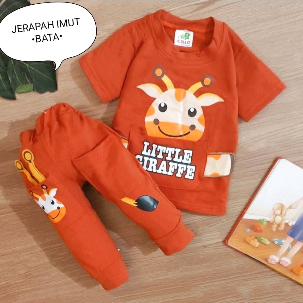 Setelan Anak Laki - Laki / Baju Bayi Cowok usia 3 bulan - 3 tahun Lengan Pendek Dan Celana Panjang Ada Kantong Motif Little Giraffe