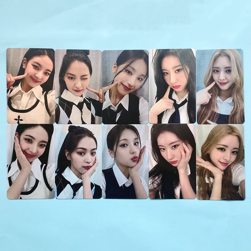 5pcs / set Kartu Pos ITZY photocards 2022 Untuk Koleksi