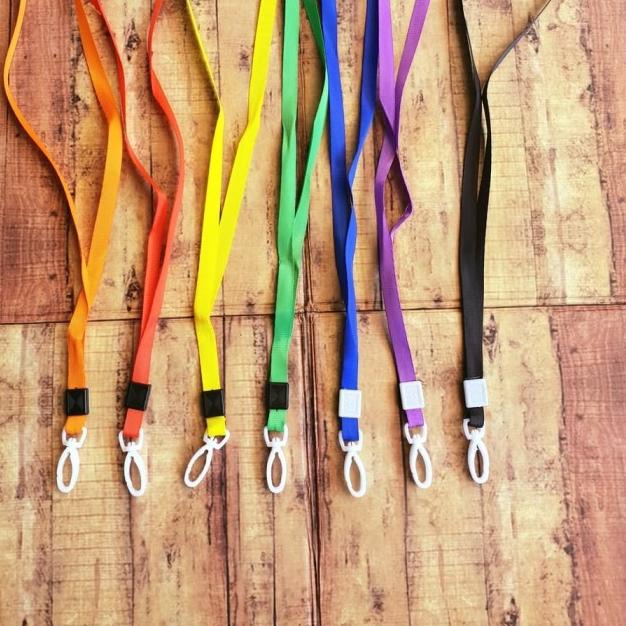 Tali ID Card Cantol Bahan Plastik - Tali Gantung ID Card + Cantolan - Merah