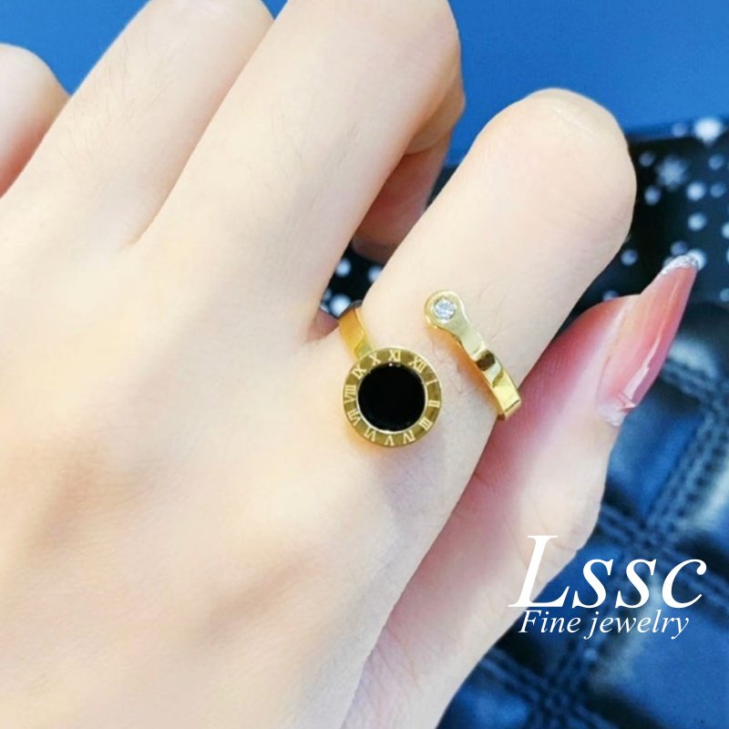 Cincin Titanium Wanita Bulat Hitam Romawi Cantik Emas 18K Anti Karat Aksesoris Perhiasan Korea Fashion