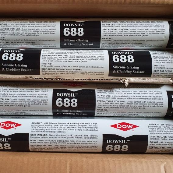 

Lem Silicone Sealant Dow Corning 688 / Dowsil