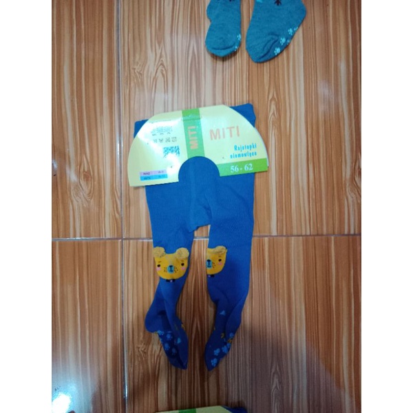 Leging bayi tutup kaki anti slip  / leging impor