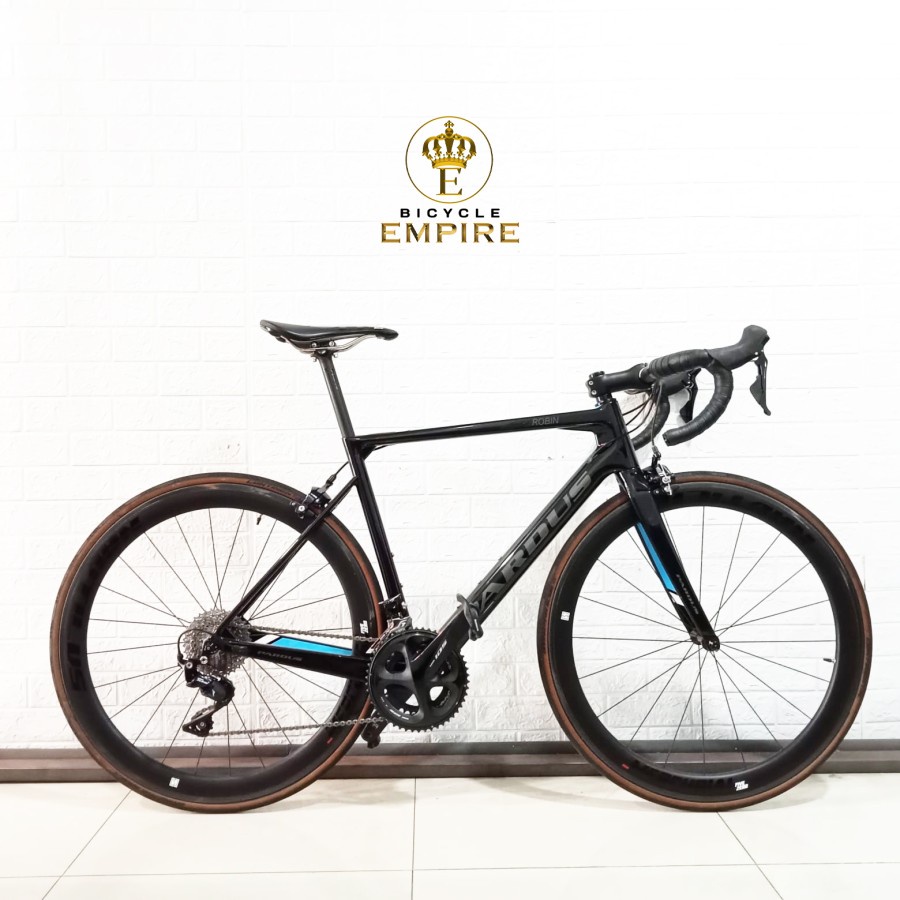 Fullbike Road Bike Pardus Robin Carbon Shimano 105 Mercurial Five Zero Bicycle Empire