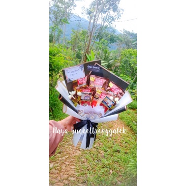 

bucket/buket/bouqet/kopi