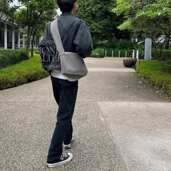 LONDON BAG / Tas Selempang Canvas / Canvas Sling Bag - Army