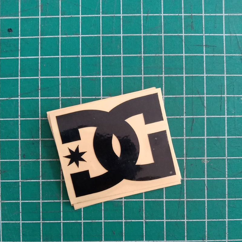 stiker DC shoes/Distro logo/cutting stiker