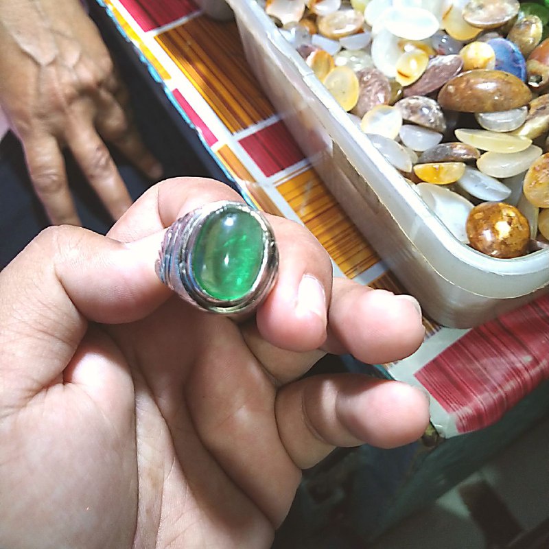 Cincin Batu Akik Zamrud Kalimantan Terbaru