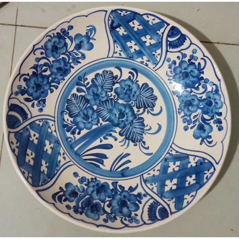 Piring Hias Gantung