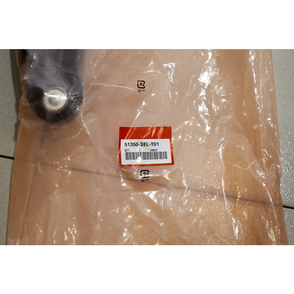 lower arm depan kanan sayap depan kanan ball joint depan kanan jazz gd3 vtec idsi city gd8 vtec idsi 2003 2004 2005 2006 2007 2008 51350-SEL SAA
