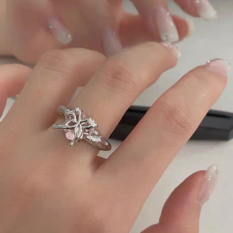 Cincin Model Terbuka Bahan Alloy Desain Kupukupuhati Hias Zircon Imitasi Gaya Trendy Untuk Wanita