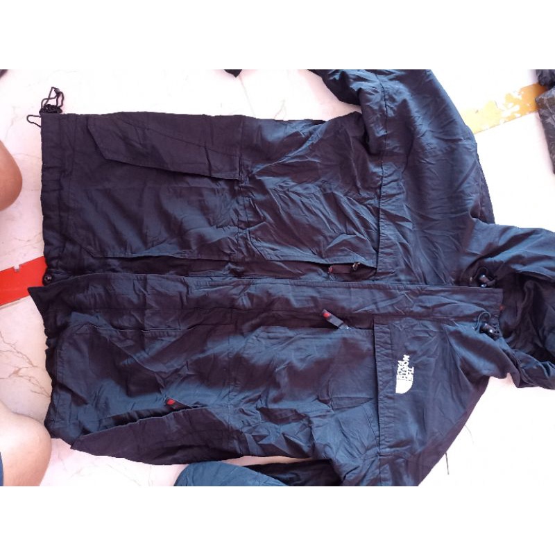 jaket TNF Hyvent second ukuran 90