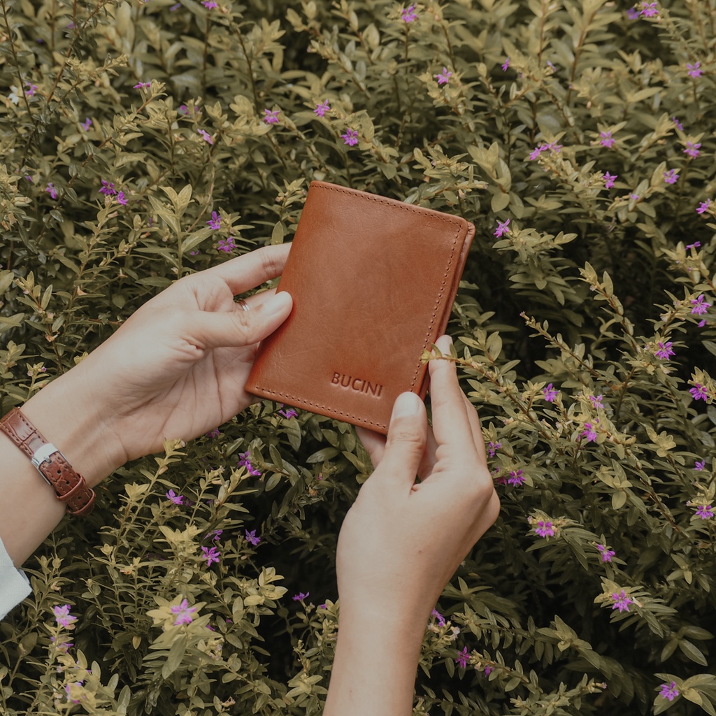 Leather Wallet I Dompet Lipat Kulit Pria BUCINI Aji