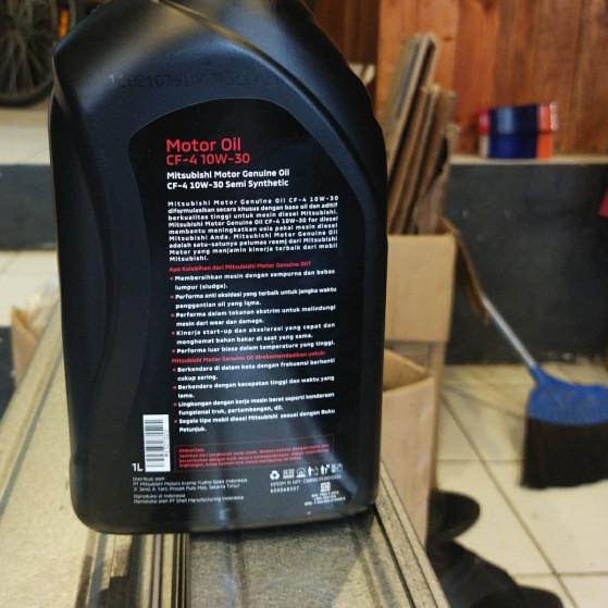 Oli mitsubishi 10w-30 - Botol Baru