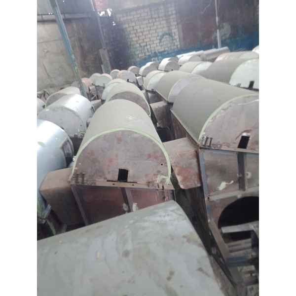 mesin panen padi perontok biji padi