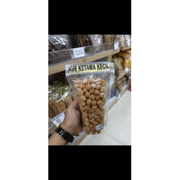 

Kue ketawa kecil