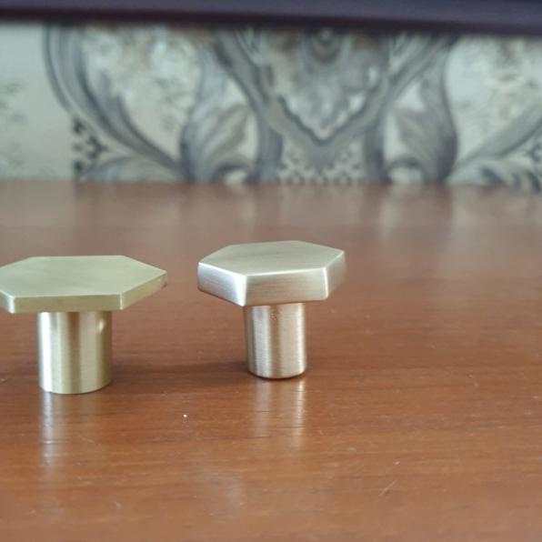 Gold Handle Brass Hexagon Knob Cabinet Pull Tarikan Laci Emas
