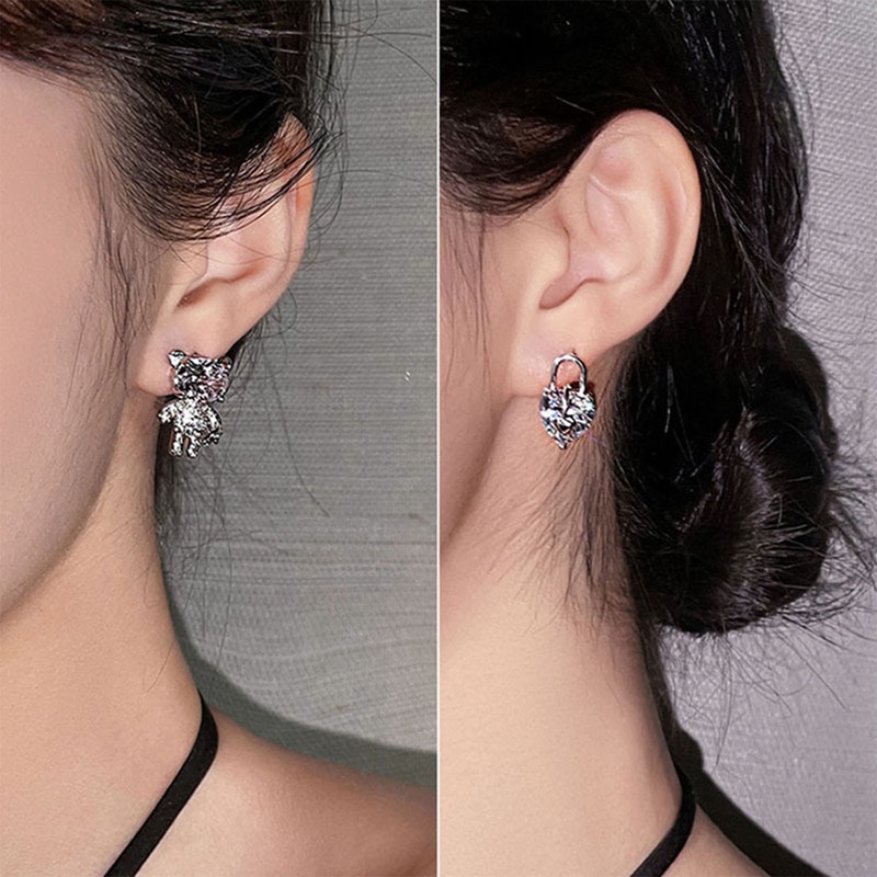 Fancyqube Anting Stud Zircon Bentuk Hati Beruang Asimetris Geometris Unik Elegan Untuk Wanita