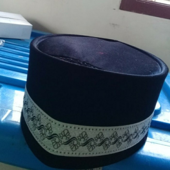 Peci/Songkok/Kopiah bludru hitam motif renda bunga size jumbo - 10