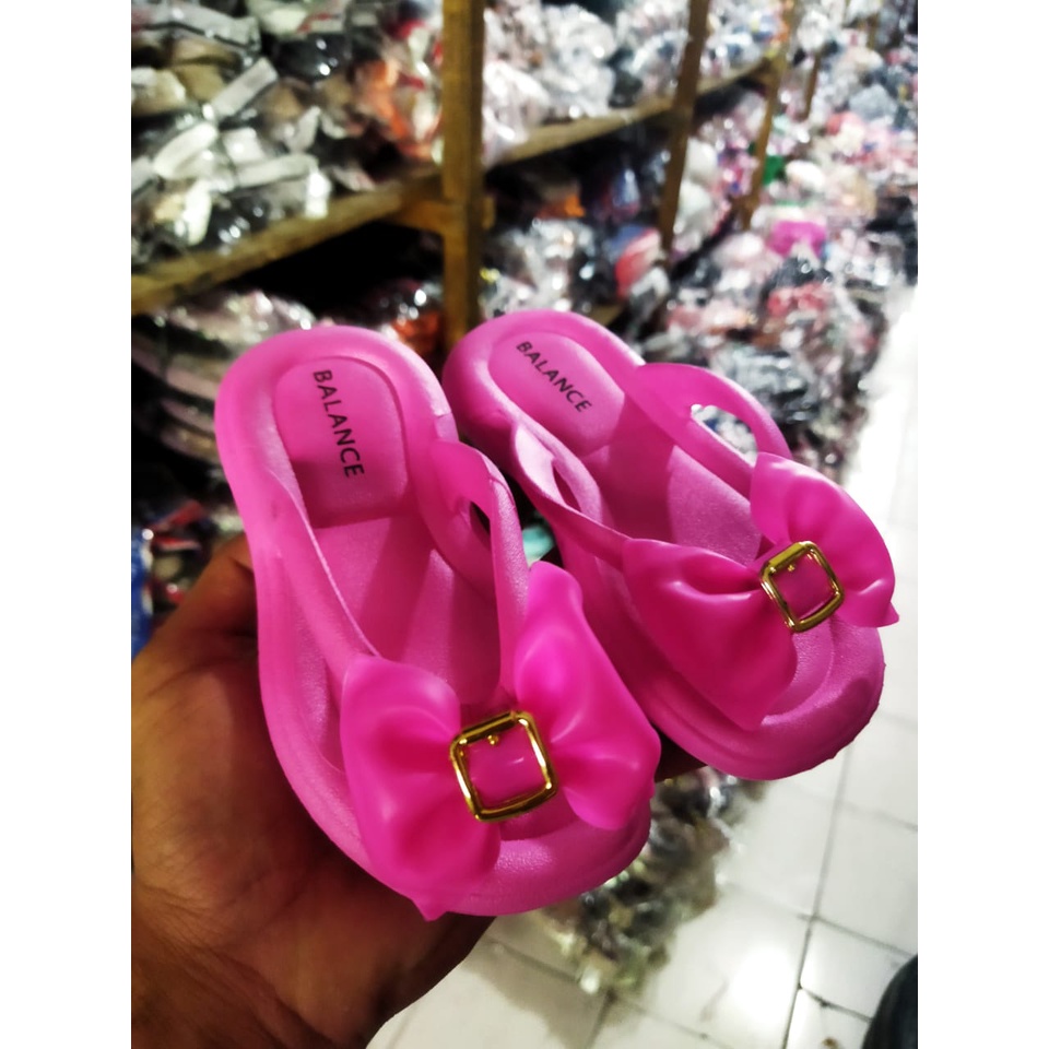 SANDAL ANAK TANGGUNG 8001JEPIT PITA BALANCE IMPORT