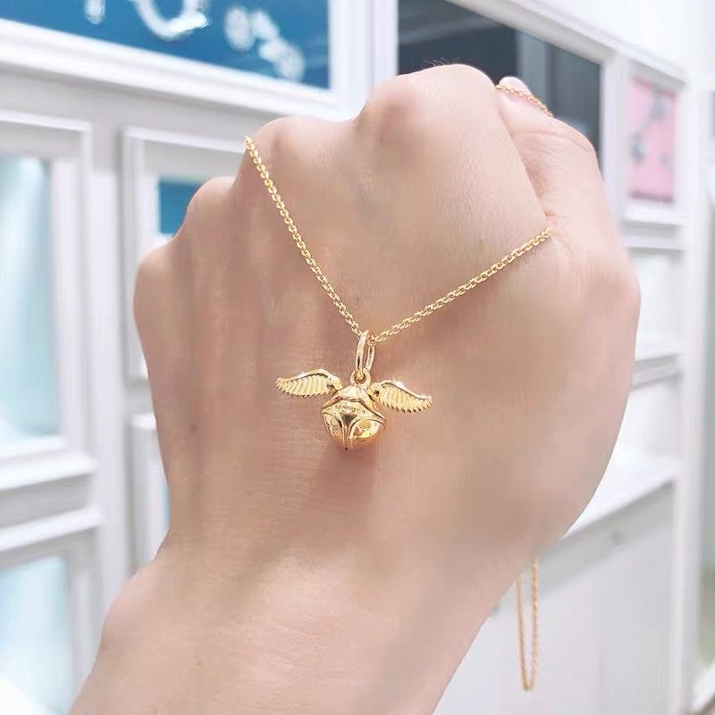 Pandora Kalung Emas 18K Hias Liontin Snitch Harry Potter Untuk Wanita