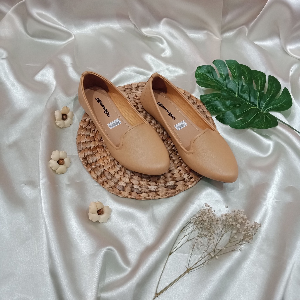 SIZE 41.42.43.44 Flat shoes Wanita Jumbo