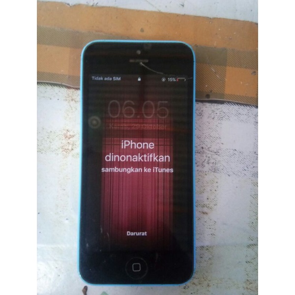 aplle iphone 5c a1532 bekas lcd pecah