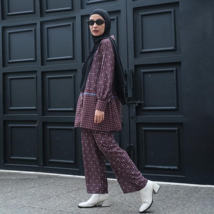 ZASKIA SUNGKAR EDITH