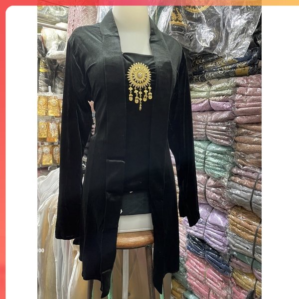 Kebaya Kebaya Bludru Hitam / Kebaya / Bludru / Kartini / Kebaya / Kebaya Bali / Kebaya Wisuda Modern