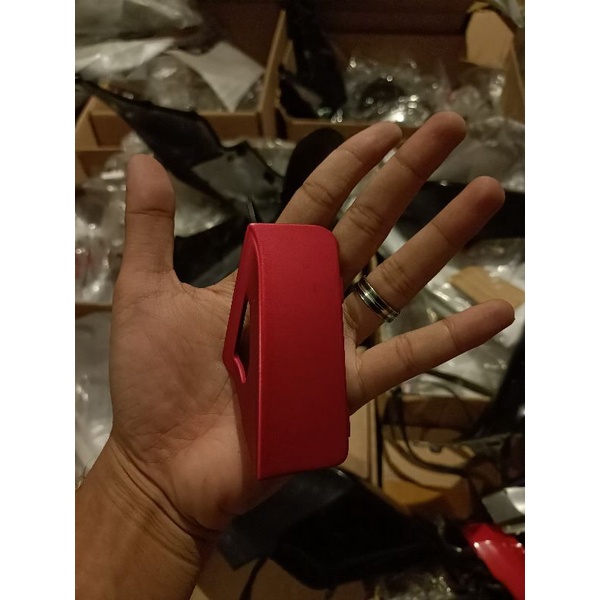 Cover Tutup rak Kanan merah dop Lid Smart Emergency PCX 150 81137-K97-T00Z