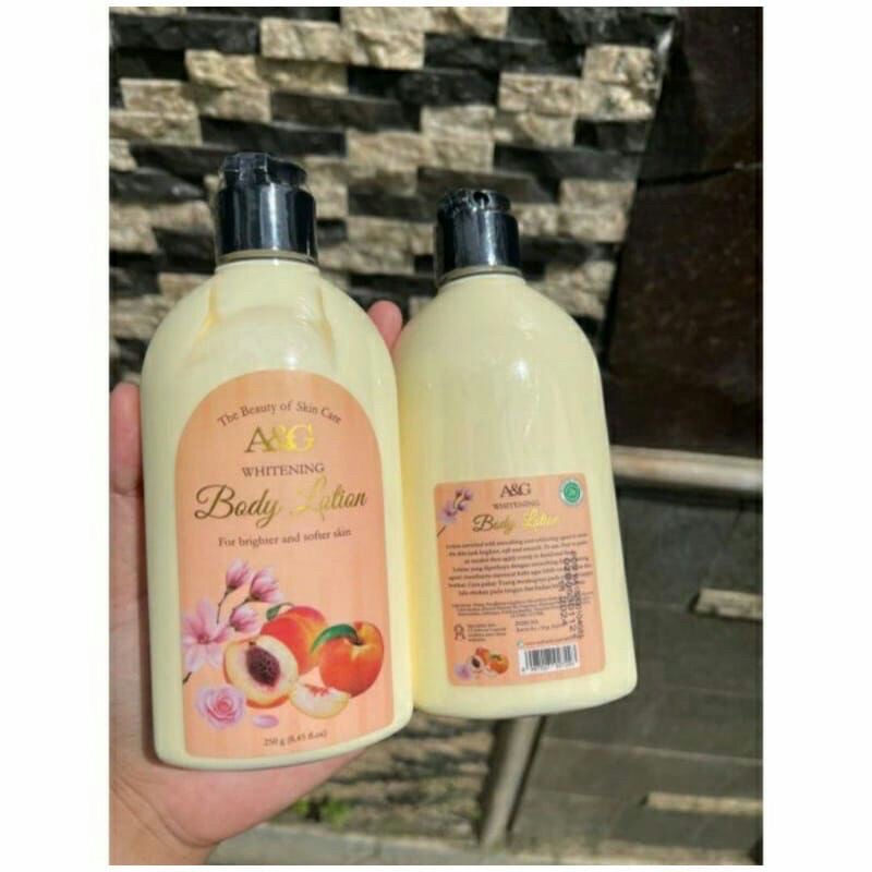A&amp;G body lotion // peach // pink