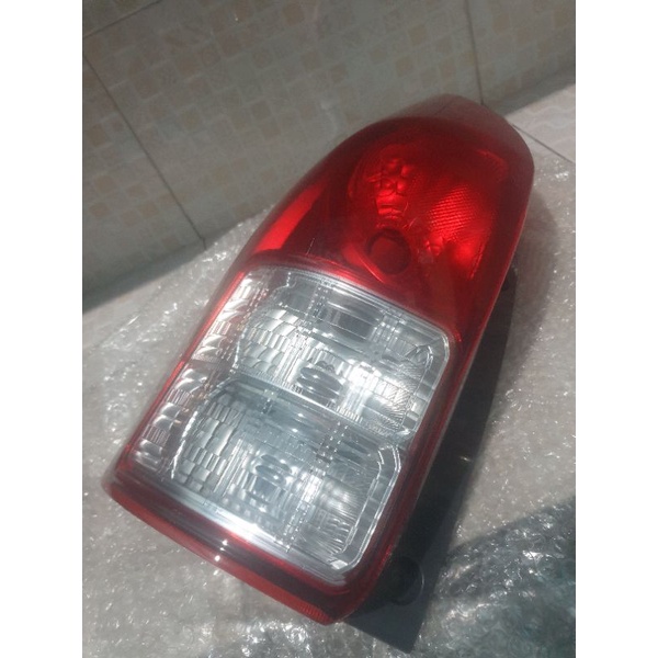 lampu stop stoplamp lampu rem avanza 2012 original ichikoh