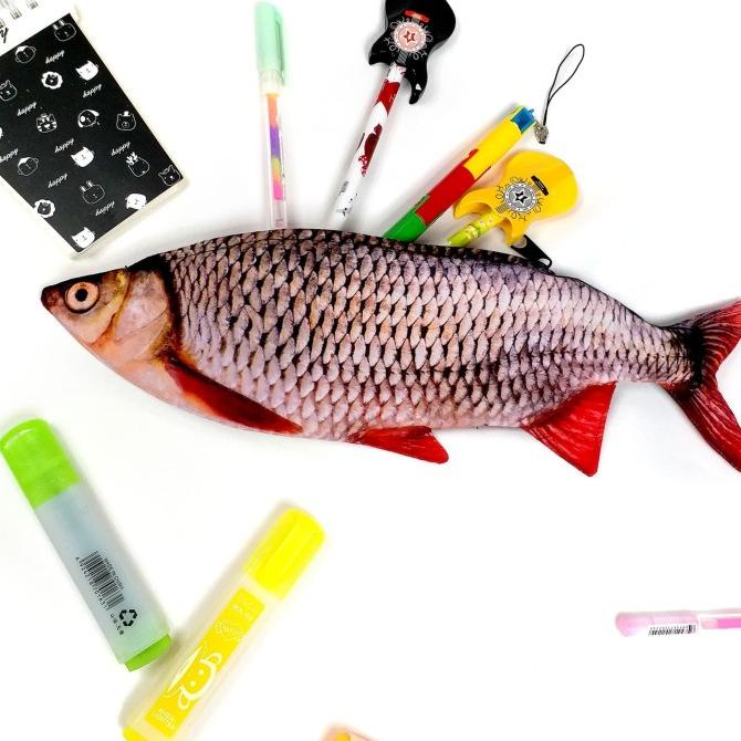 

TERLARIS Tempat Pensil Ikan Viral unik buat ke kantor atau sekolah /ALAT TULIS AESTHETIC/ALAT TULIS SEKOLAH/ALAT TULIS SET/ALAT TULIS LENGKAP/ALAT TULIS ANAK/ALAT TULIS LUCU