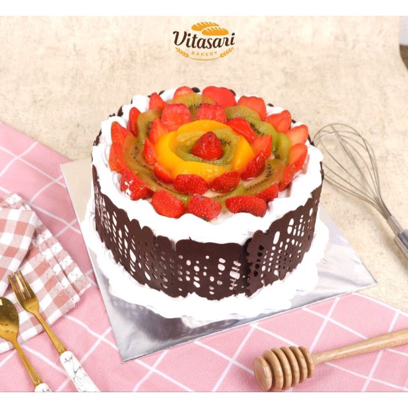 

Birthday cake - kue ulang tahun - fruit cake - cake ultah