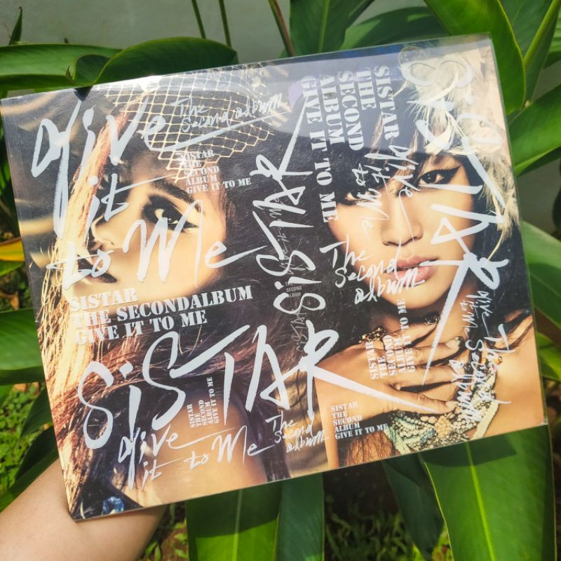 (PRELOVED) SISTAR GIVE IT TO ME ALBUM with ALL MEMBER SIGNED PHOTO