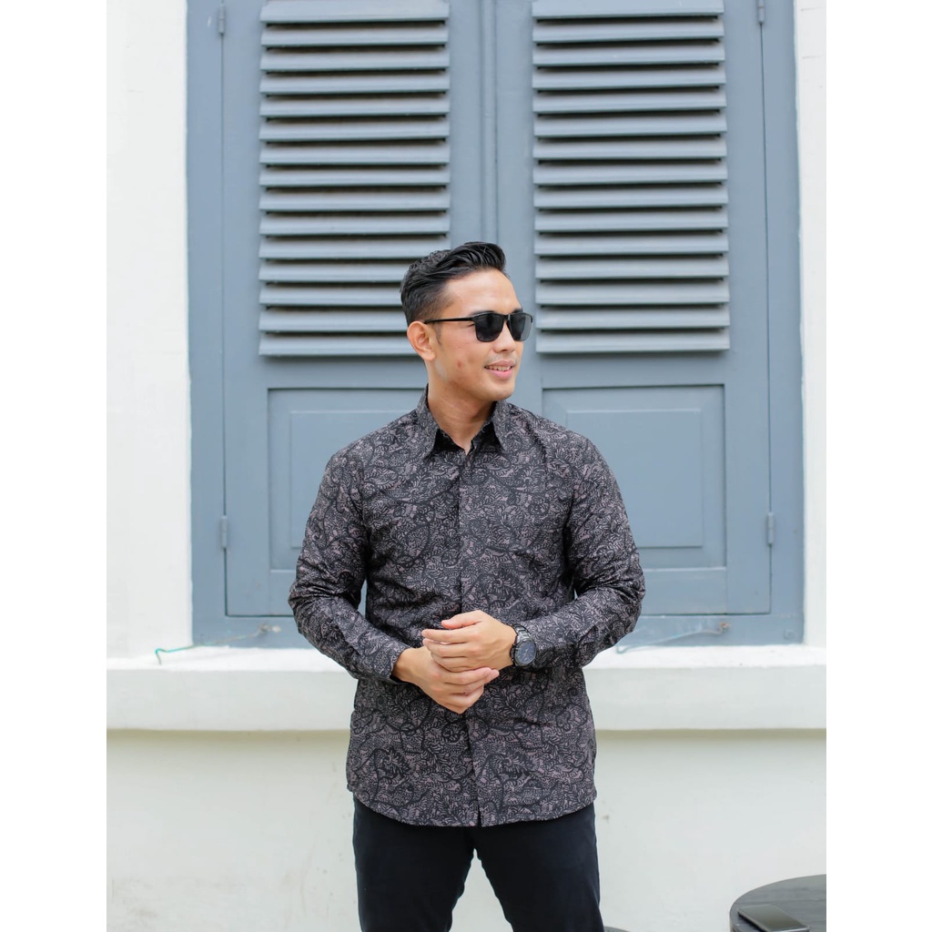 NEW RAHAYU BATIKSOLOAMANAH KEMEJA BAJU BATIK PRIA SOLO LENGAN PANJANG PENDEK LAPIS FURING ATASAN BATIK PREMIUM MODERN KATUN HALUS  PEKSI TRUNTUM SETYO LUHUR PUTIH SETYO LUHUR BIRU PARANG LASEM ADI LUHUR SEKAR JAGAD TALANG PATI MEGA NANDA DHARMA BAMBU