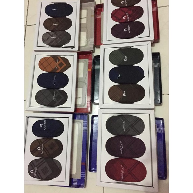 Saputangan pria lusinan