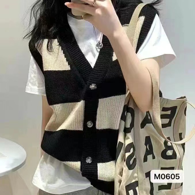 Bona Vest Rompi Stripe V Neck Motif Crop Top Kotak Rajut Wanita Korea