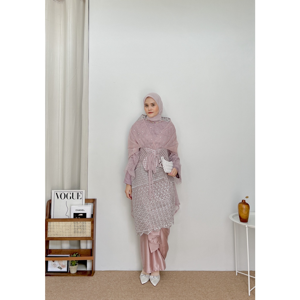 JALEELA - AUDREY TOP  (ATASAN ONLY) - (LONGSLEEVE INNER INCLUDED) (KEBAYA KONDANGAN / MODERN / LAMARAN / WISUDA)